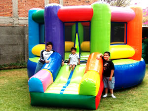 Inflables renta medianos